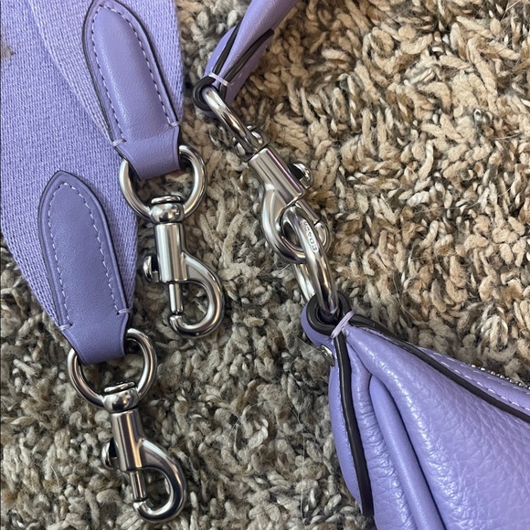 Coach Aria - Picture 10 of 11